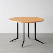 THE CAFE TABLE / リノリウム 全24色　Black Steel 4本脚 × ラウンド φ81 - 100