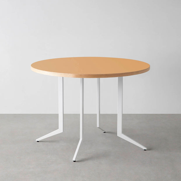 THE CAFE TABLE / リノリウム 全24色　White Steel 4本脚 × ラウンド φ81 - 100
