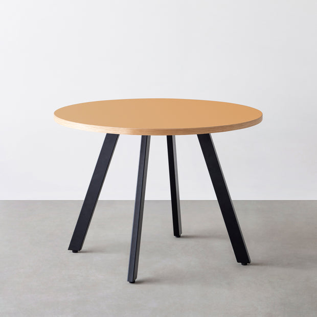 THE CAFE TABLE / リノリウム 全24色　Black Steel 4本脚 × ラウンド φ81 - 100