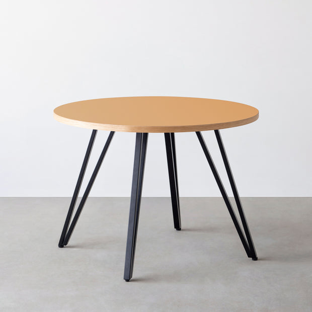 THE CAFE TABLE / リノリウム 全24色　Black Steel 4本脚 × ラウンド φ81 - 100