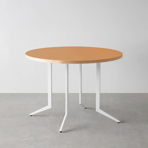 THE CAFE TABLE / リノリウム 全24色　White Steel 4本脚 × ラウンド φ81 - 100