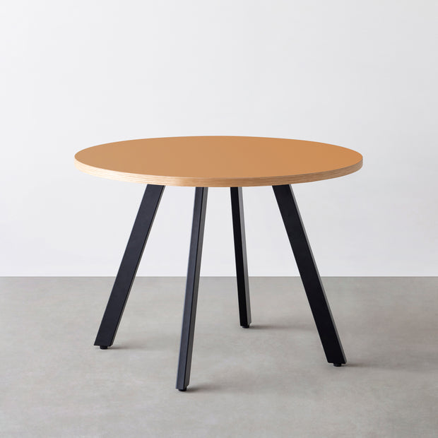 THE CAFE TABLE / リノリウム 全24色　Black Steel 4本脚 × ラウンド φ81 - 100