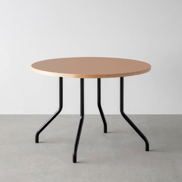 THE CAFE TABLE / リノリウム 全24色　Black Steel 4本脚 × ラウンド φ81 - 100