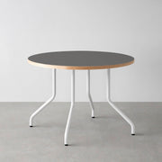 THE CAFE TABLE / リノリウム 全32色　White Steel 4本脚 × ラウンド φ81 - 100