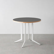 THE CAFE TABLE / リノリウム 全32色　White Steel 4本脚 × ラウンド φ61 - 80