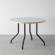 THE CAFE TABLE / リノリウム 全32色　Black Steel 4本脚 × ラウンド φ81 - 100