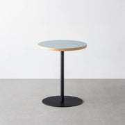 THE CAFE TABLE / リノリウム 全32色　Black Steel 1本脚 × ラウンド φ50 - 60