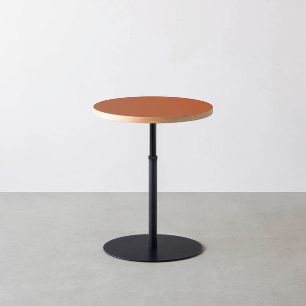 THE CAFE TABLE / リノリウム 全32色　Black Steel 1本脚 × ラウンド φ50 - 60