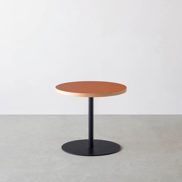 THE CAFE TABLE / リノリウム 全32色　Black Steel 1本脚 × ラウンド φ50 - 60