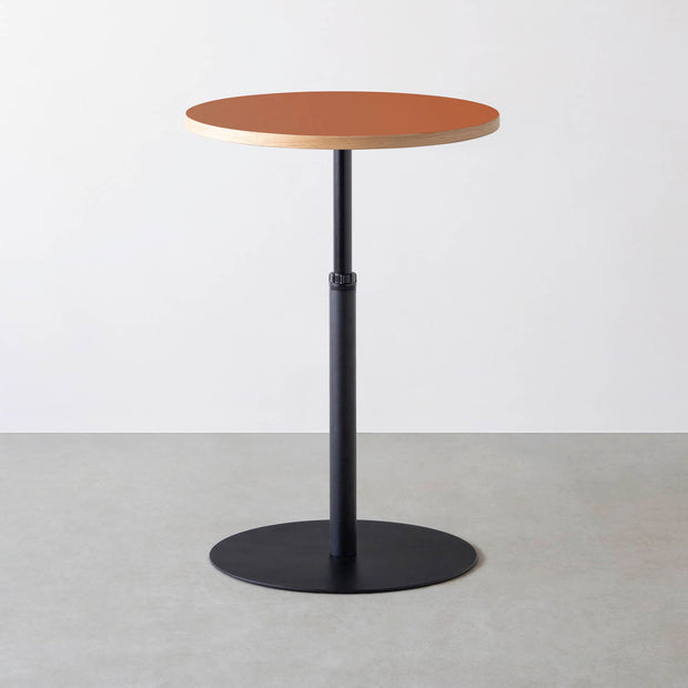 THE CAFE TABLE / リノリウム 全32色　Black Steel 1本脚 × ラウンド φ61 - 70