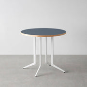 THE CAFE TABLE / リノリウム 全32色　White Steel 4本脚 × ラウンド φ61 - 80