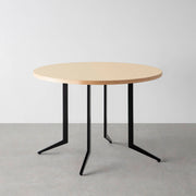 THE CAFE TABLE / リノリウム 全32色　Black Steel 4本脚 × ラウンド φ81 - 100