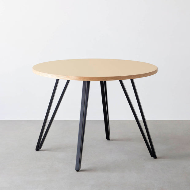 THE CAFE TABLE / リノリウム 全32色　Black Steel 4本脚 × ラウンド φ81 - 100