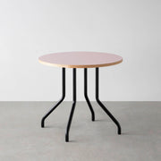 THE CAFE TABLE / リノリウム 全32色　Black Steel 4本脚 × ラウンド φ61 - 80