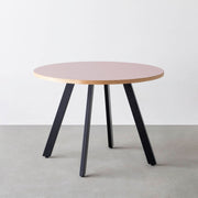 THE CAFE TABLE / リノリウム 全32色　Black Steel 4本脚 × ラウンド φ81 - 100