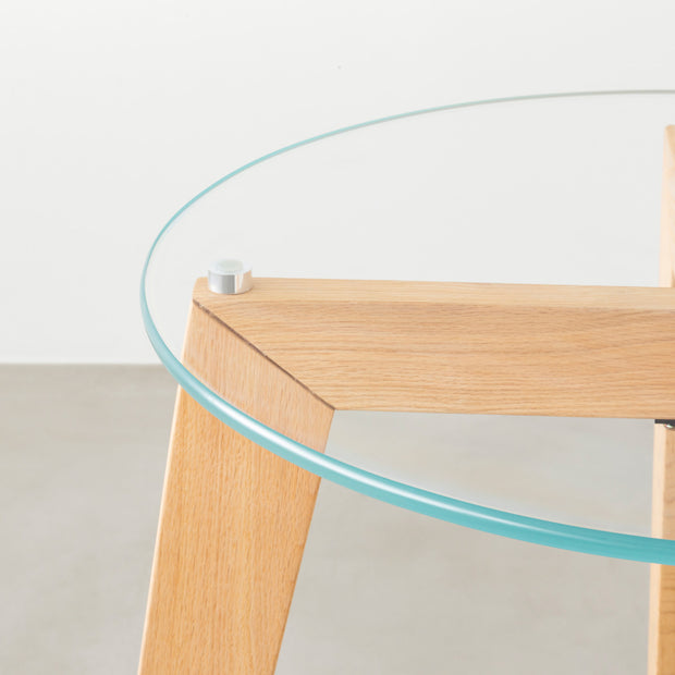 KANADEMONOのガラス天板とナチュラルカラーのピンタイプの木製脚を組み合わせたカフェテーブルS（天板）