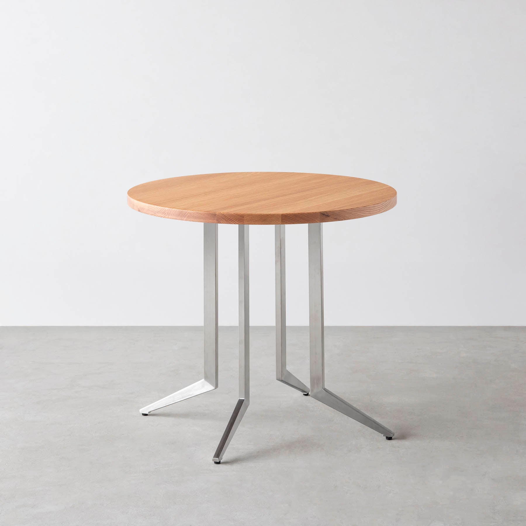 THE CAFE TABLE / 無垢 レッドオーク Stainless 4本脚 × ラウンド φ61