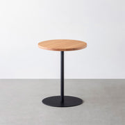 THE CAFE TABLE / 無垢 レッドオーク　Black Steel 1本脚 × ラウンド φ50 - 60