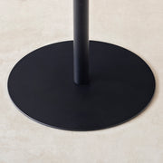THE CAFE TABLE / リノリウム 全24色　Black Steel 1本脚 × ラウンド φ61 - 70