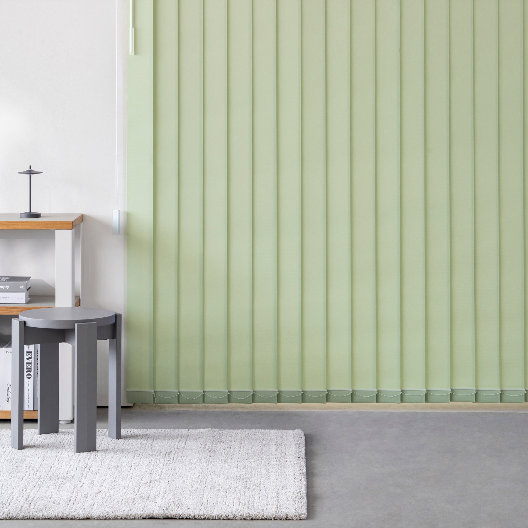 Plain - Friendly　ベーシックな 洗える バーチカルブラインド　アクセントカラー　Pale green