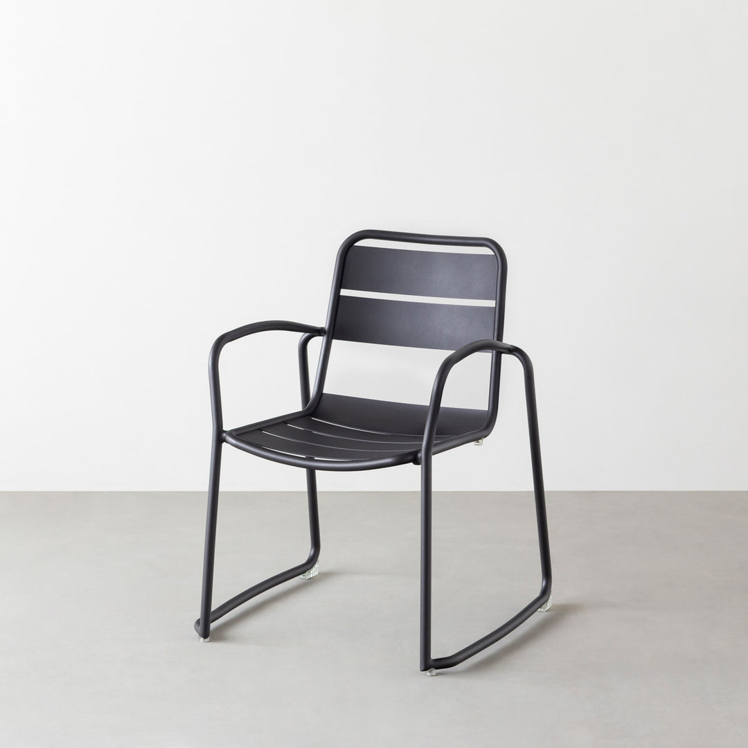 シルバー アルミ ダイニングチェア　アウトドアチェア Relax - Aluminum スタッキングできる アウトドア アームチェア