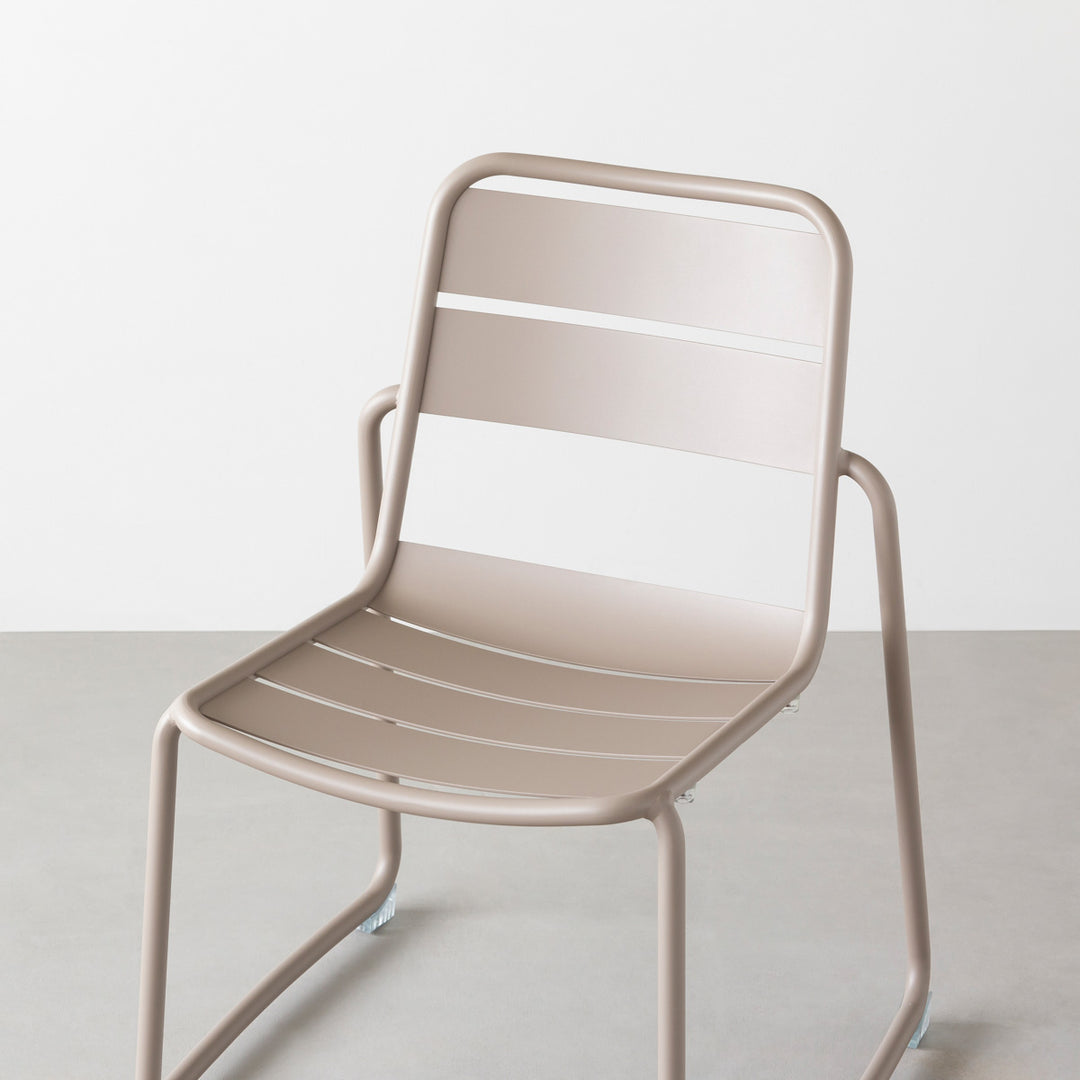 Relax - Aluminum スタッキングできる アウトドア チェア Relax - Aluminum スタッキングできる アウトドア チェア