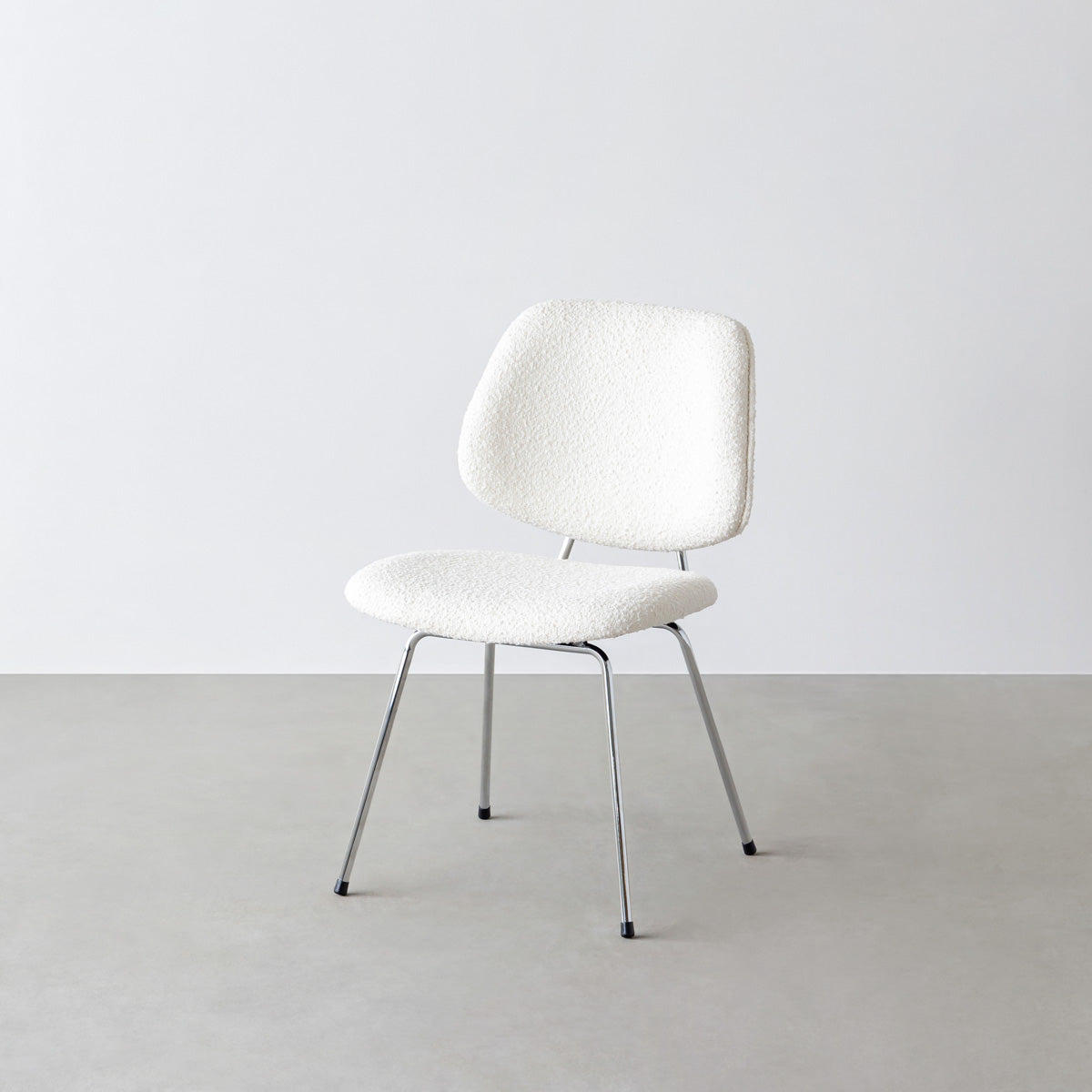 Stylish × Fluffy　ブークレ生地の モダンチェア