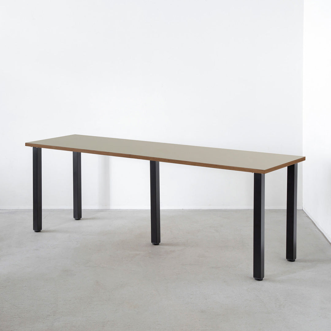 THE TABLE / リノリウム ベージュ・グレー系 × Black Steel × W181 - 300cm D40 - 69cm –  KANADEMONO