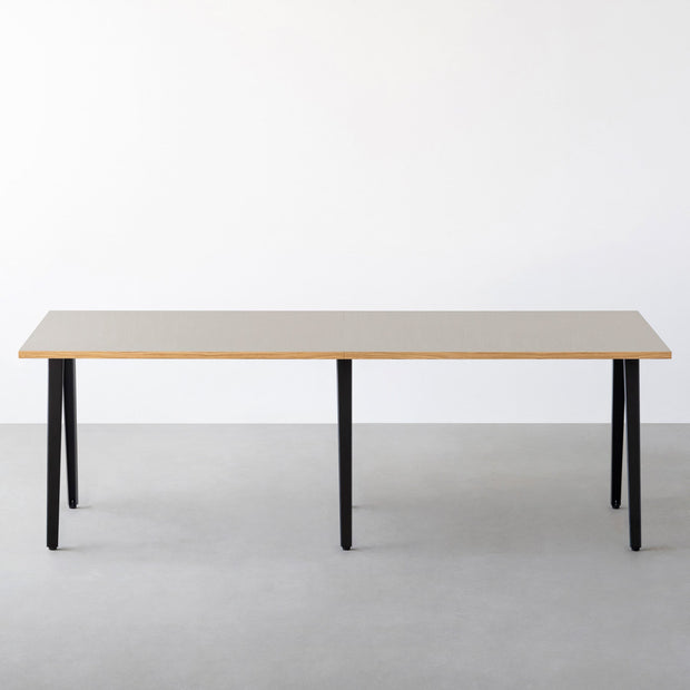 THE TABLE / リノリウム ベージュ・グレー系 × Black Steel × W181 - 300cm