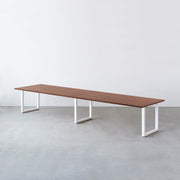 Kanademonoのラバーウッド ブラウン天板とホワイト脚を組み合わせたシンプルモダンな幅連結タイプの特大テーブル