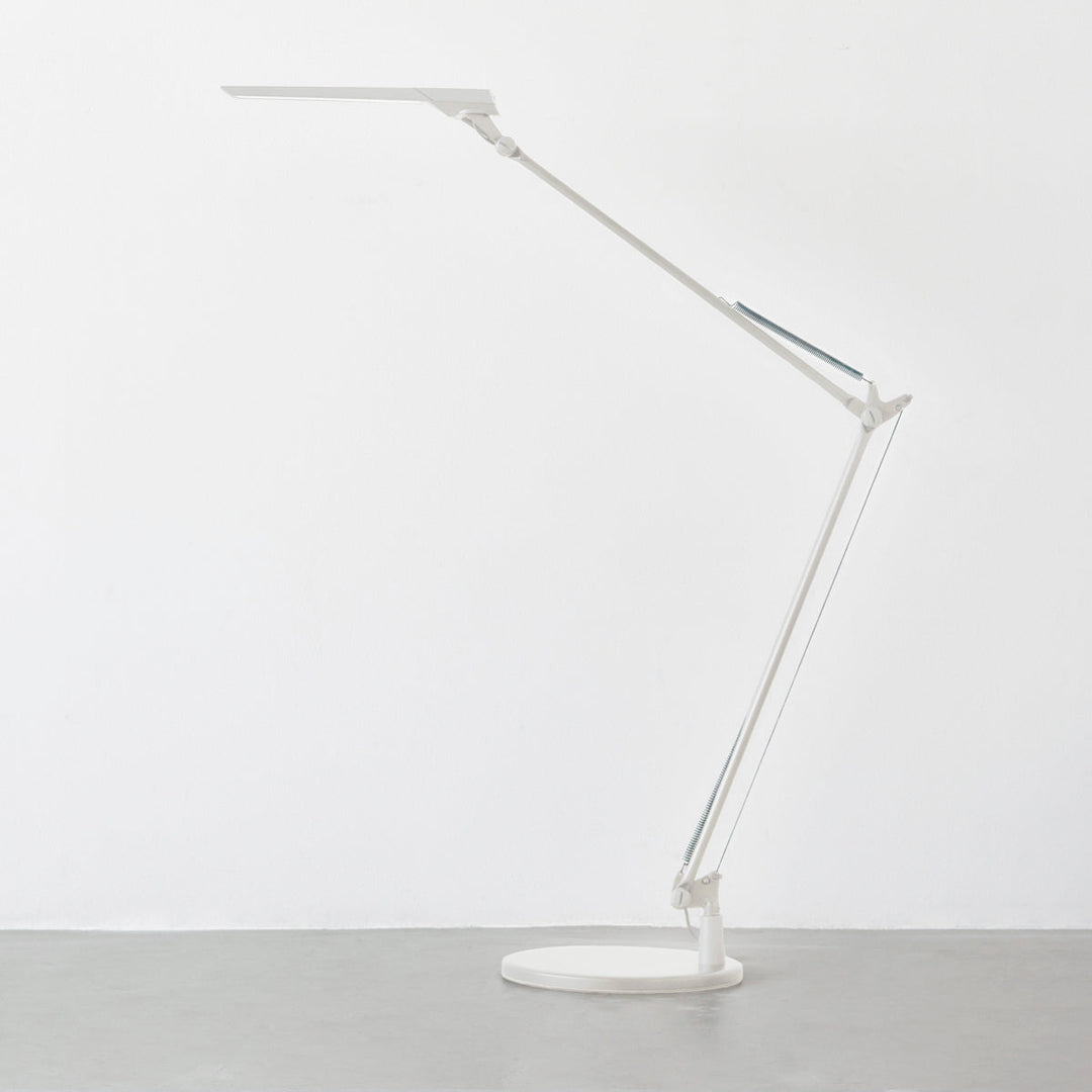 Slim - Stylish Touchless Matte Desk Lamp – KANADEMONO