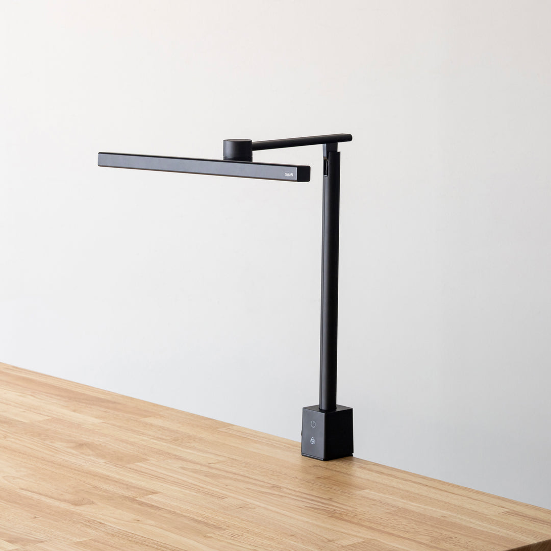 デスクライト 目が疲れにくい 多機能 クランプ式 – KANADEMONO