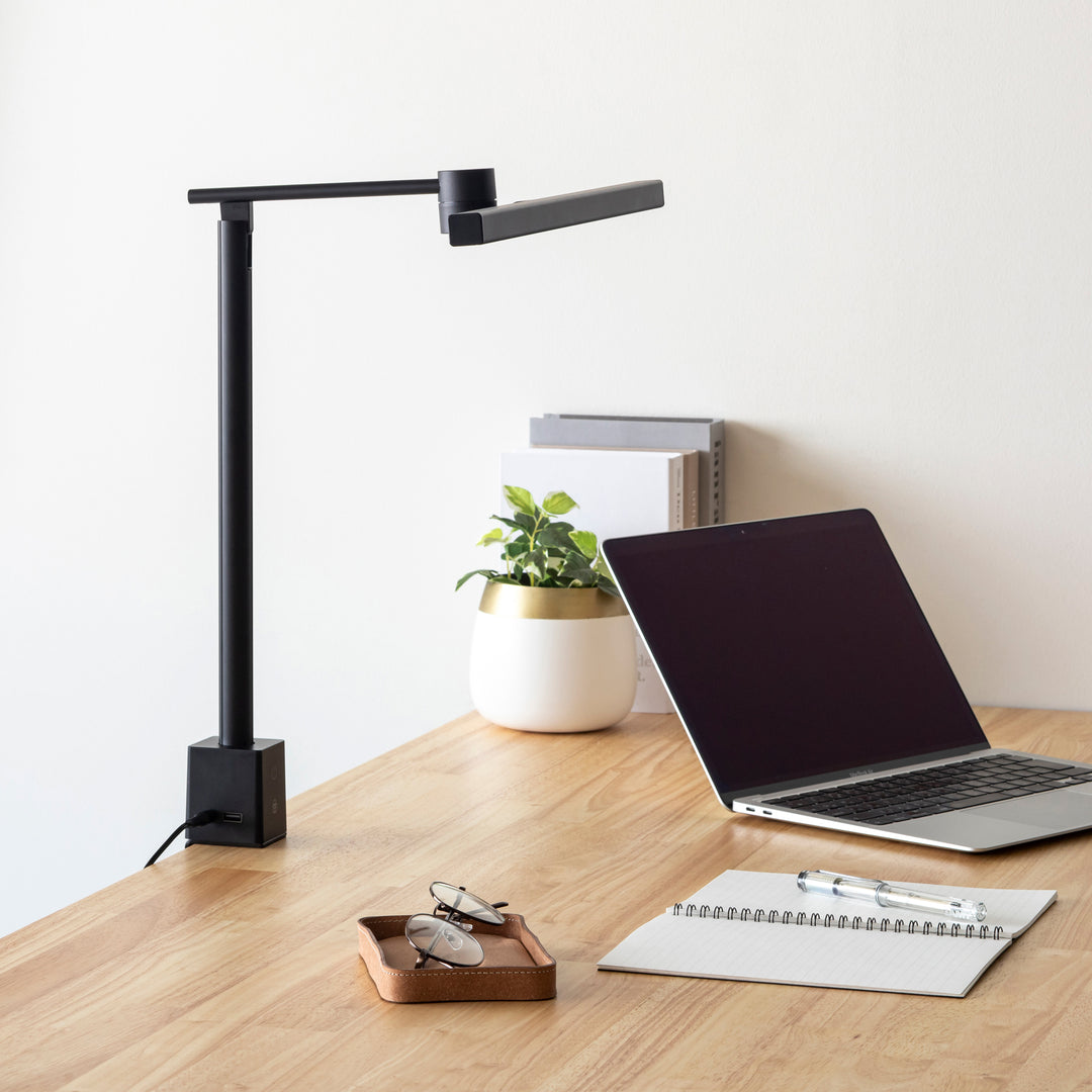 デスクライト 目が疲れにくい 多機能 クランプ式 – KANADEMONO