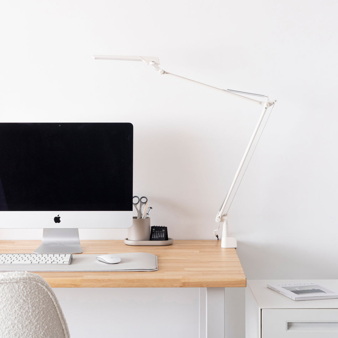 Slim - Stylish Touchless Matte Desk Lamp クランプ式 – KANADEMONO