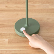 パリの街灯をモチーフにしたデスクライト