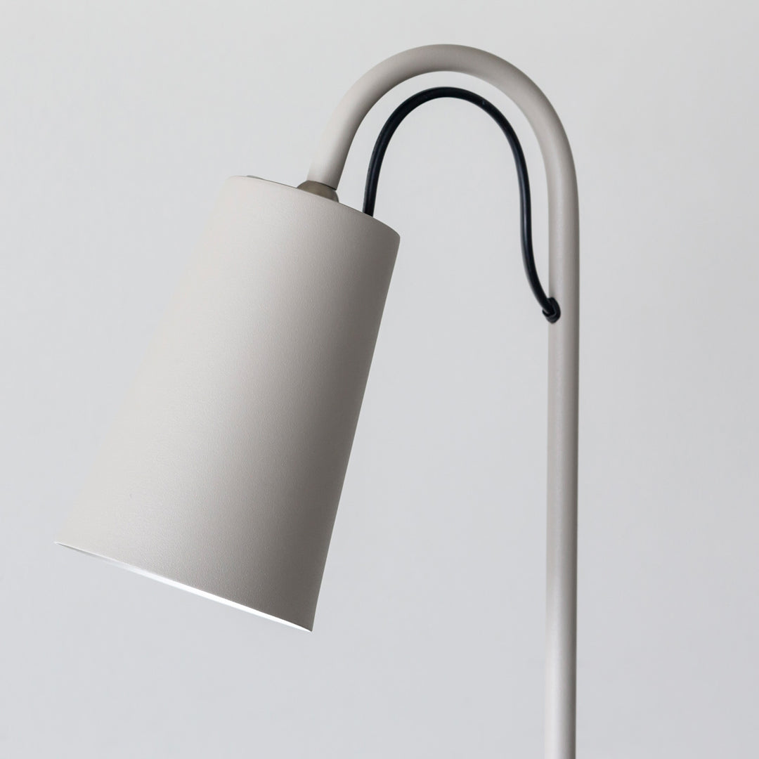 Magnet - Connect シェードが動く スリム フロアライト (Black / Gray