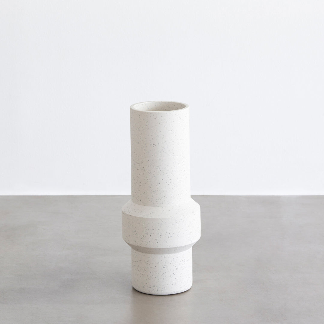 Ceramic - Pillar セラミックフラワーベース ホワイト – KANADEMONO