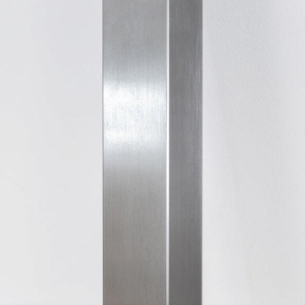 Kanademonoのリノリウム天板にスクエアバーのステンレス脚を組み合わせたシンプルモダンな大型テーブル（脚）
