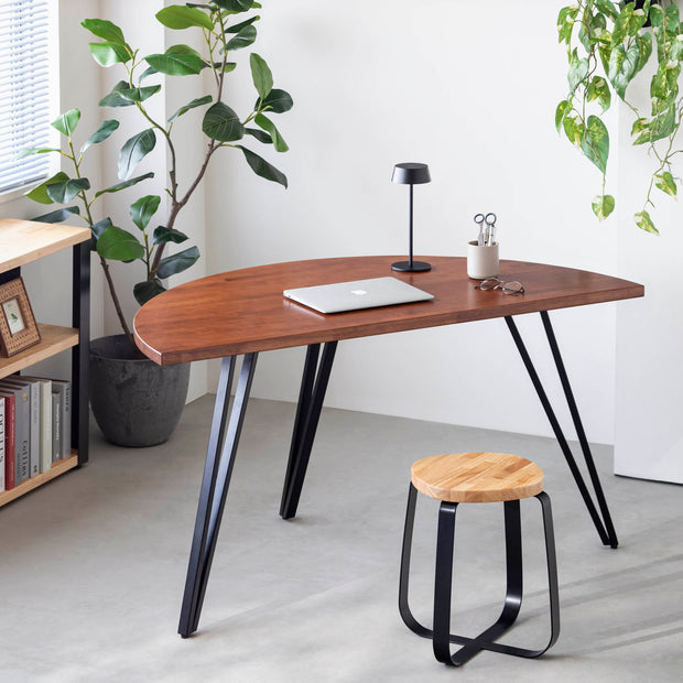 THE TABLE / 半円 × ラバーウッド × Black Steel