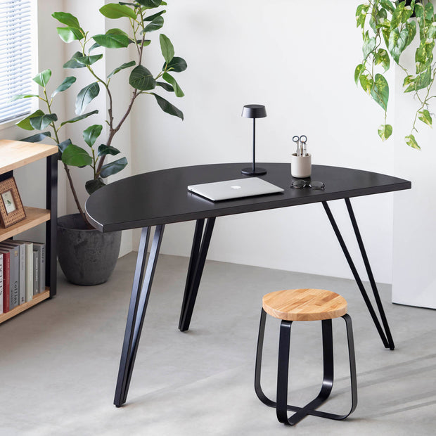 THE TABLE / 半円 × ラバーウッド × Black Steel