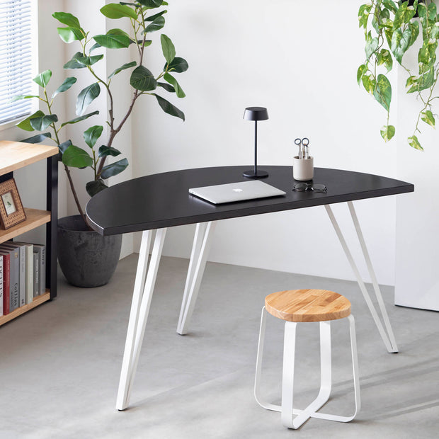 THE TABLE / 半円 × ラバーウッド × White Steel