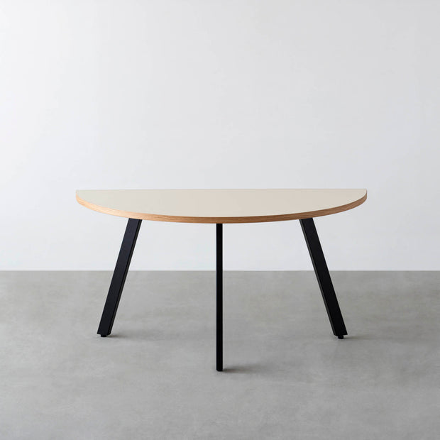 THE TABLE / 半円 × リノリウム 全32色 × Black Steel