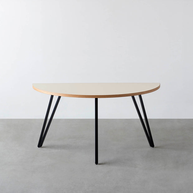 THE TABLE / 半円 × リノリウム 全32色 × Black Steel