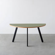 THE TABLE / 半円 × リノリウム 全32色 × Black Steel