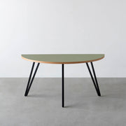 THE TABLE / 半円 × リノリウム 全32色 × Black Steel
