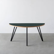 THE TABLE / 半円 × リノリウム 全32色 × Black Steel