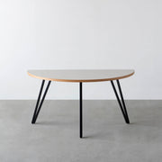 THE TABLE / 半円 × リノリウム 全32色 × Black Steel