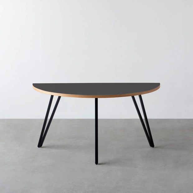THE TABLE / 半円 × リノリウム 全32色 × Black Steel
