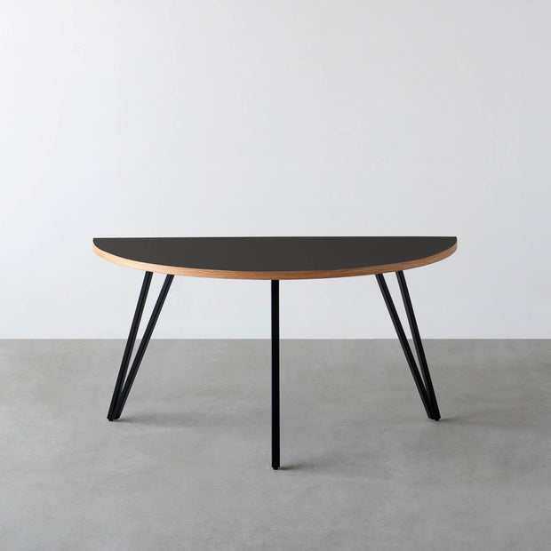 THE TABLE / 半円 × リノリウム 全32色 × Black Steel