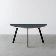 THE TABLE / 半円 × リノリウム 全32色 × Black Steel